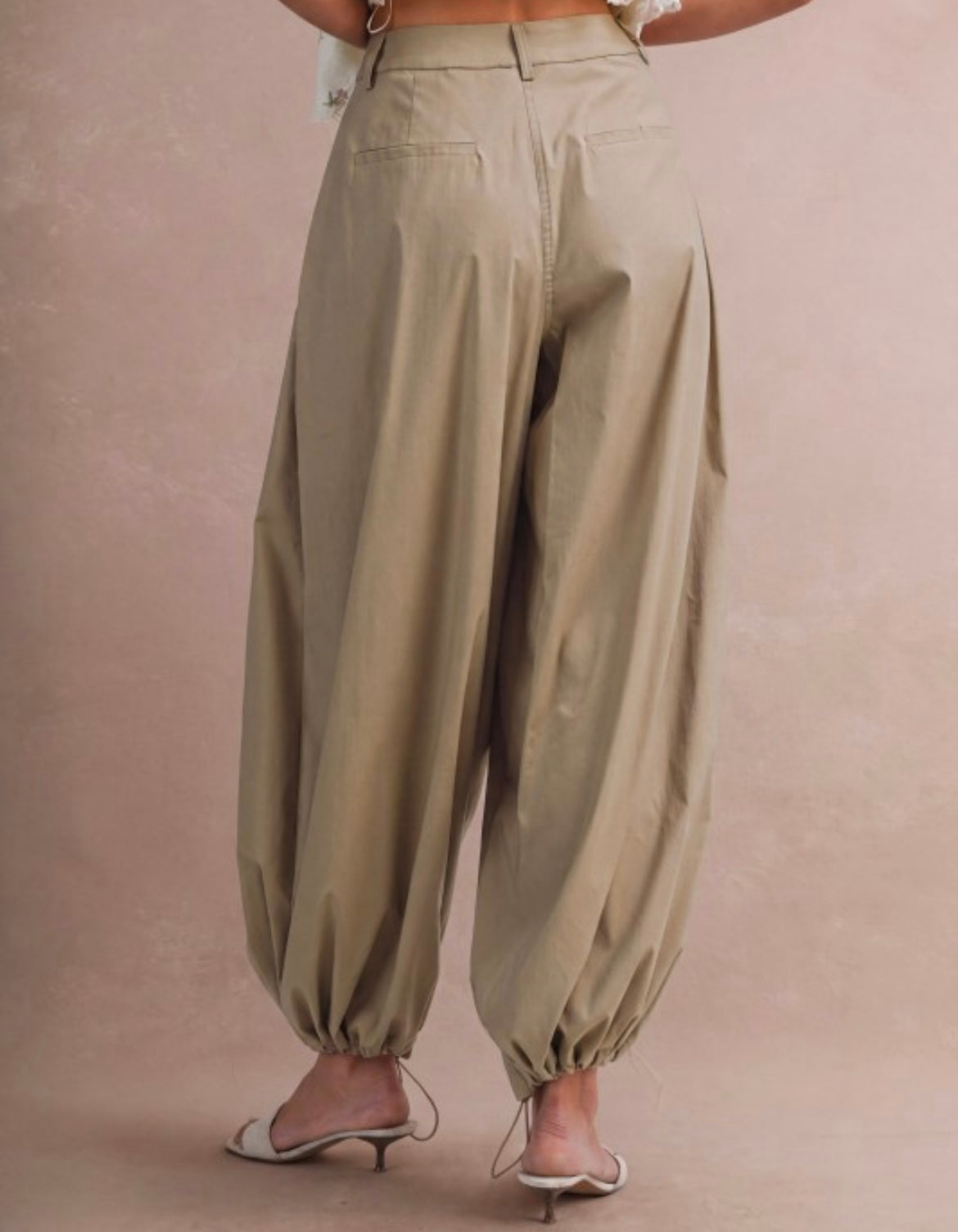 Wide Leg Balloon Pant