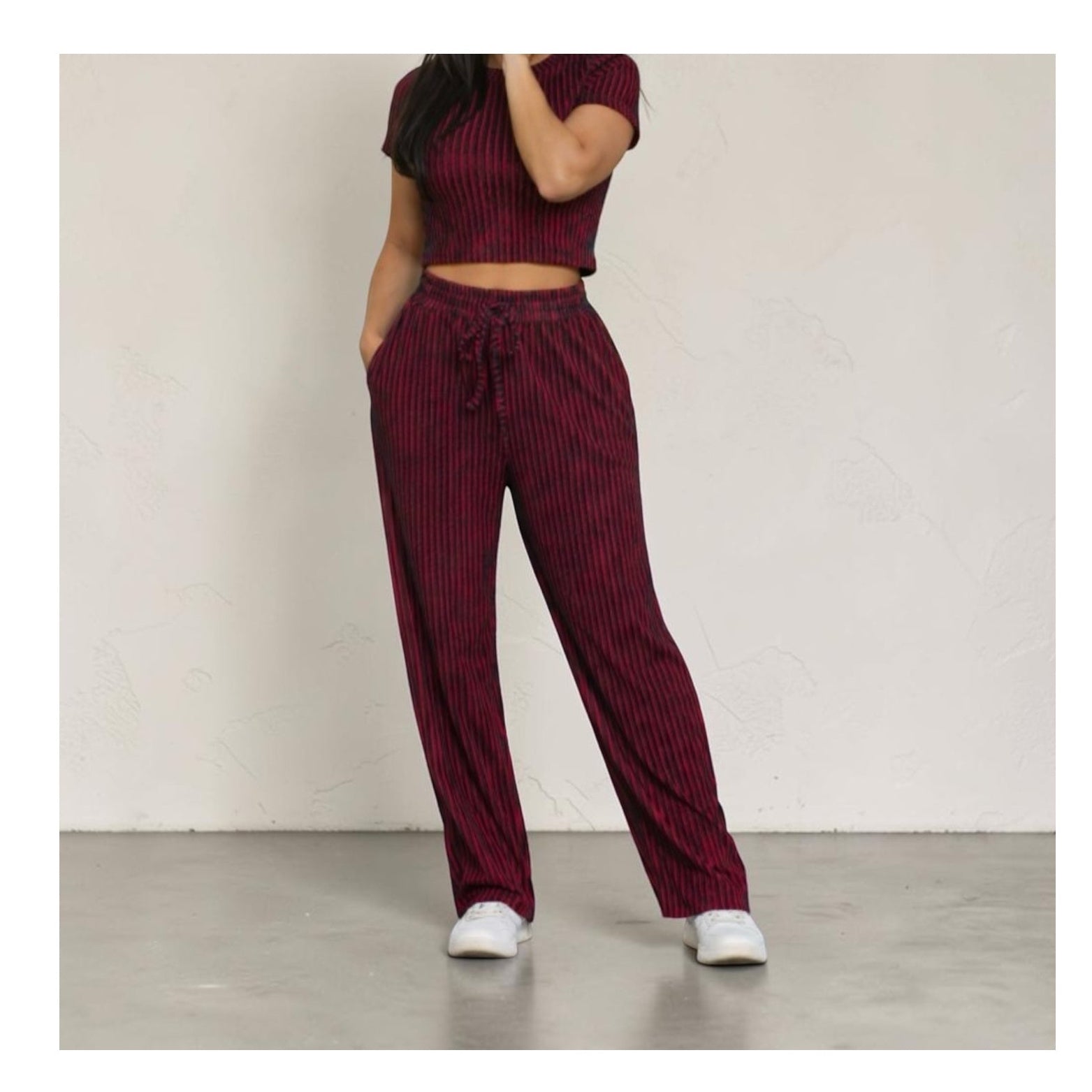 Black/Red Striped Set